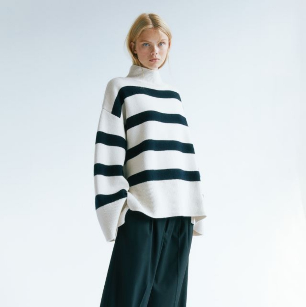 H&M Oversized Mock-turtleneck Sweater